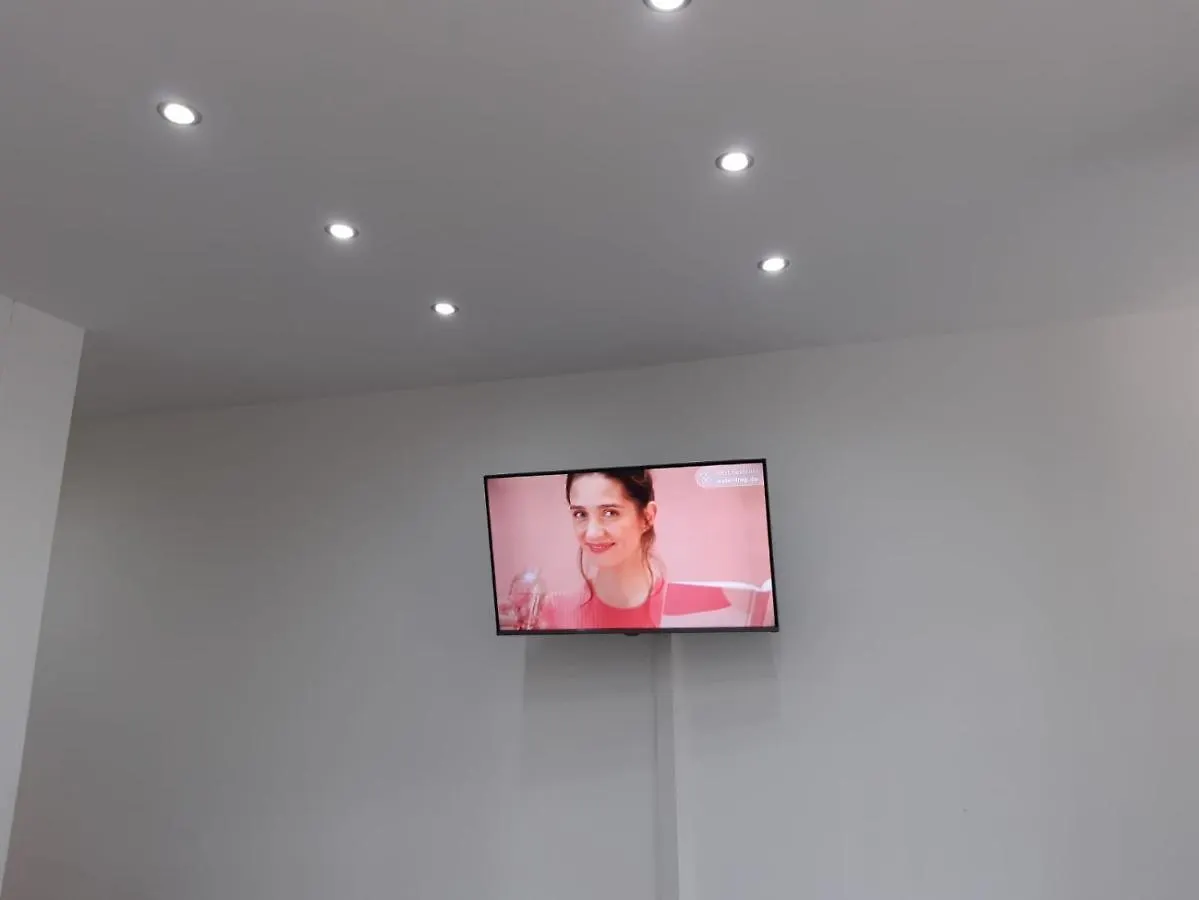 Luxurioese Wohnung Mit Eigenem Garten 奥格斯堡 德国