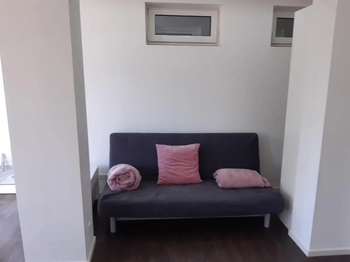 公寓 Luxurioese Wohnung Mit Eigenem Garten 奥格斯堡 德国