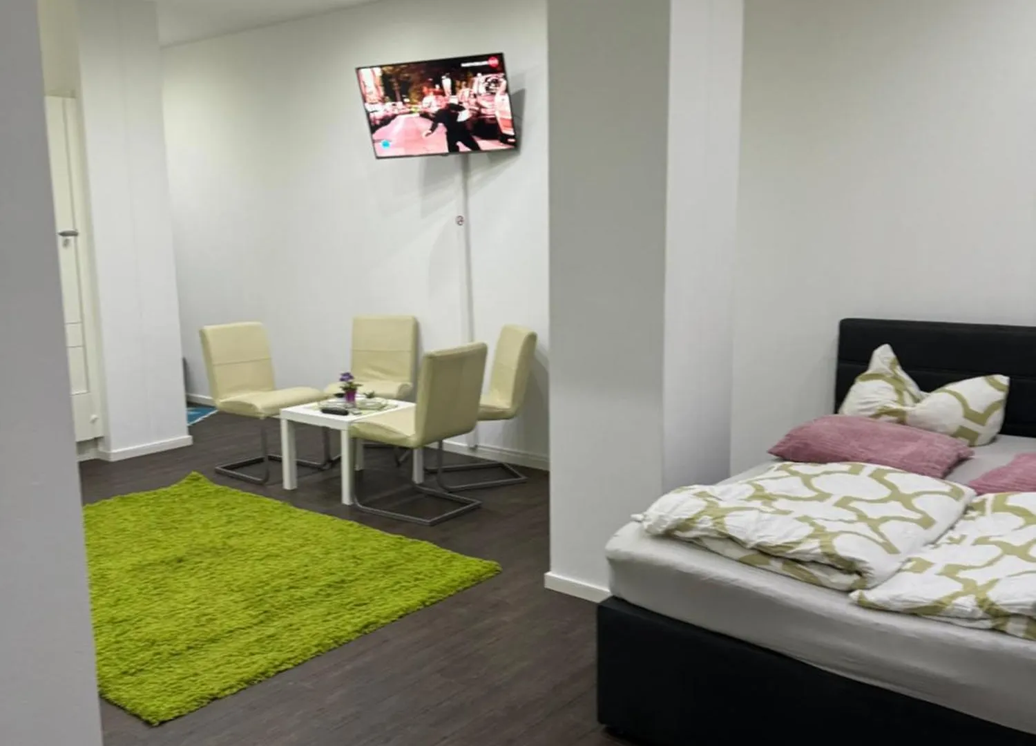公寓 Luxurioese Wohnung Mit Eigenem Garten 奥格斯堡 德国