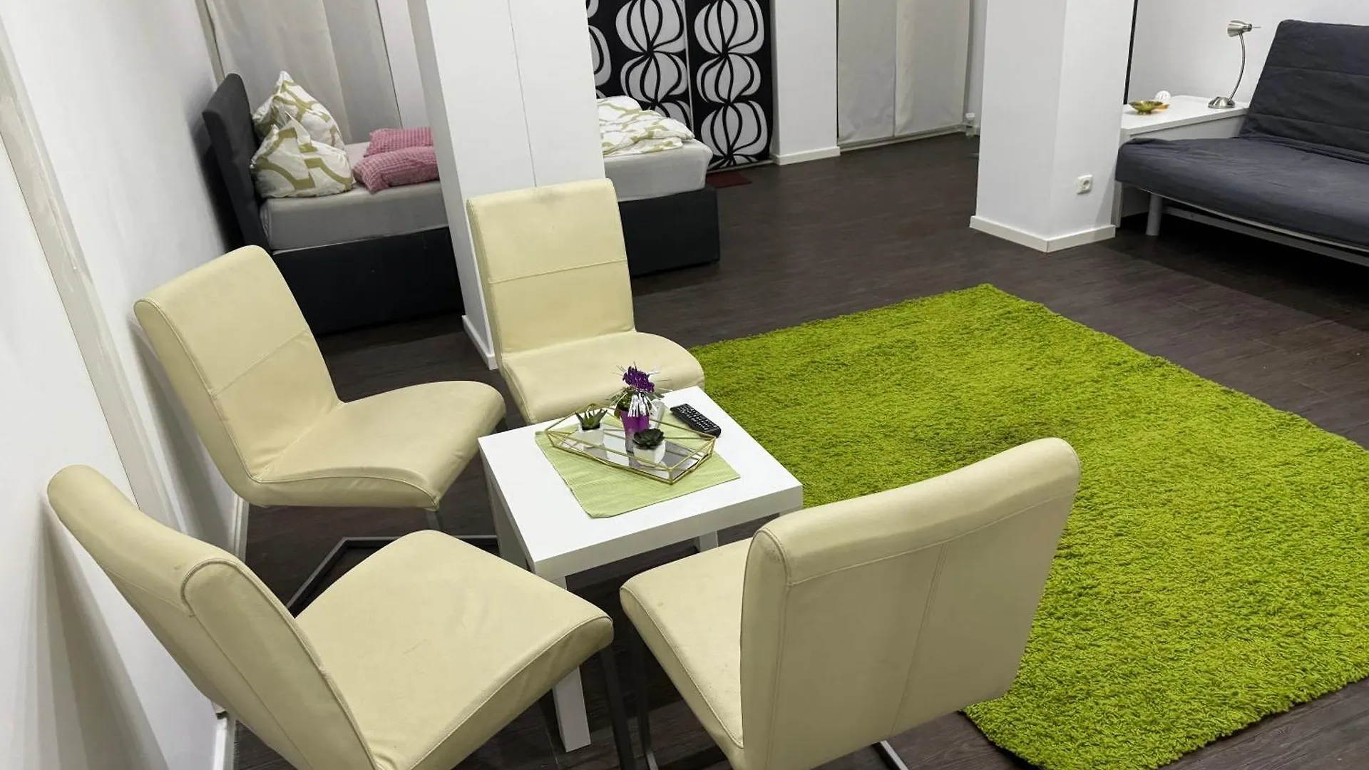 Luxurioese Wohnung Mit Eigenem Garten Augsburg